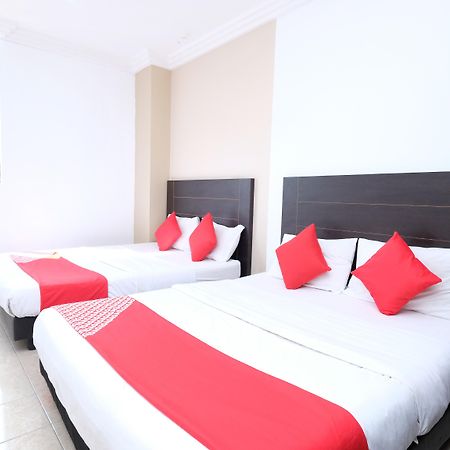 OYO 717 Mr J Hotel Wakaf Che Yeh 2 Eksteriør billede