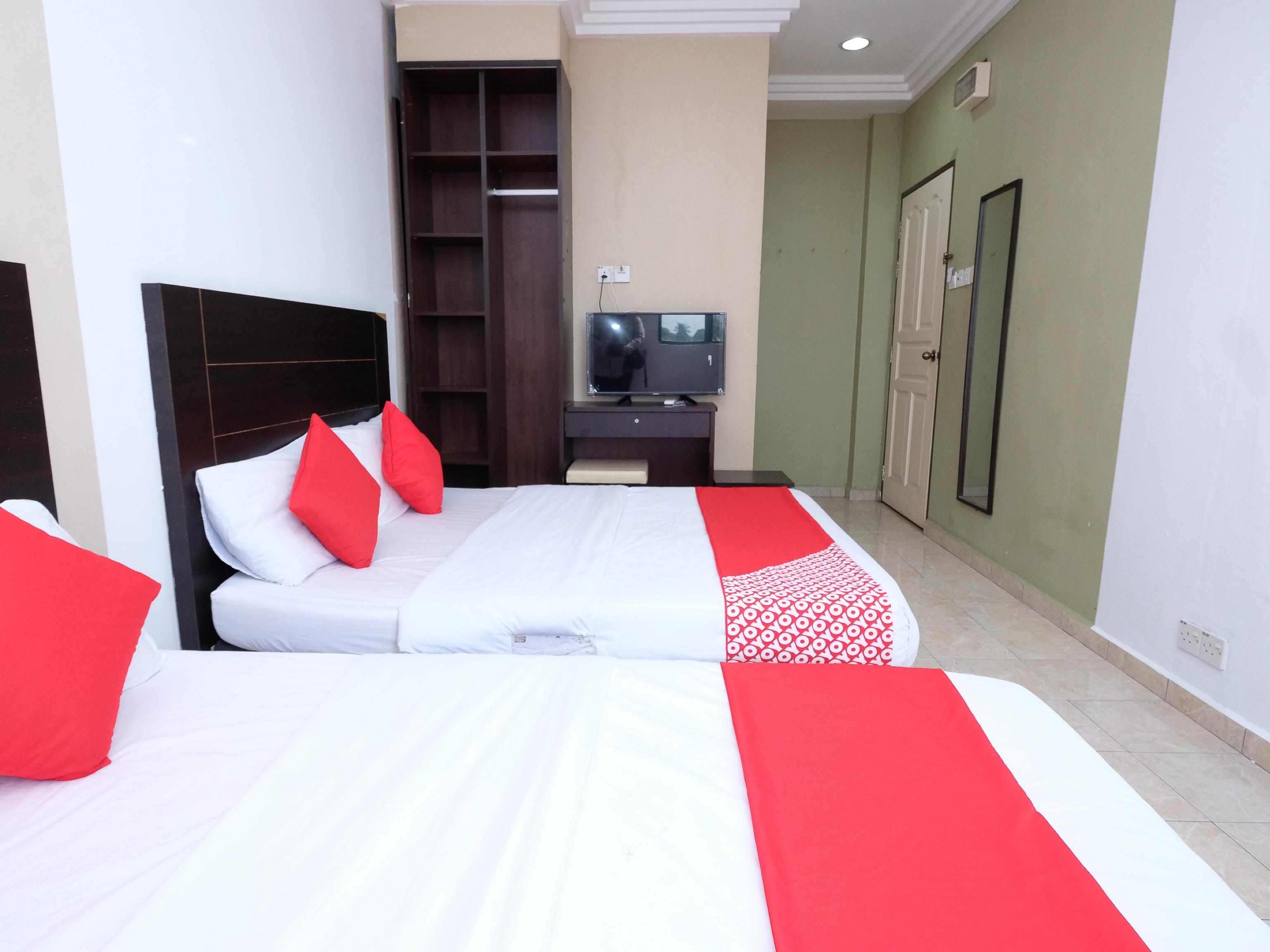 OYO 717 Mr J Hotel Wakaf Che Yeh 2 Eksteriør billede
