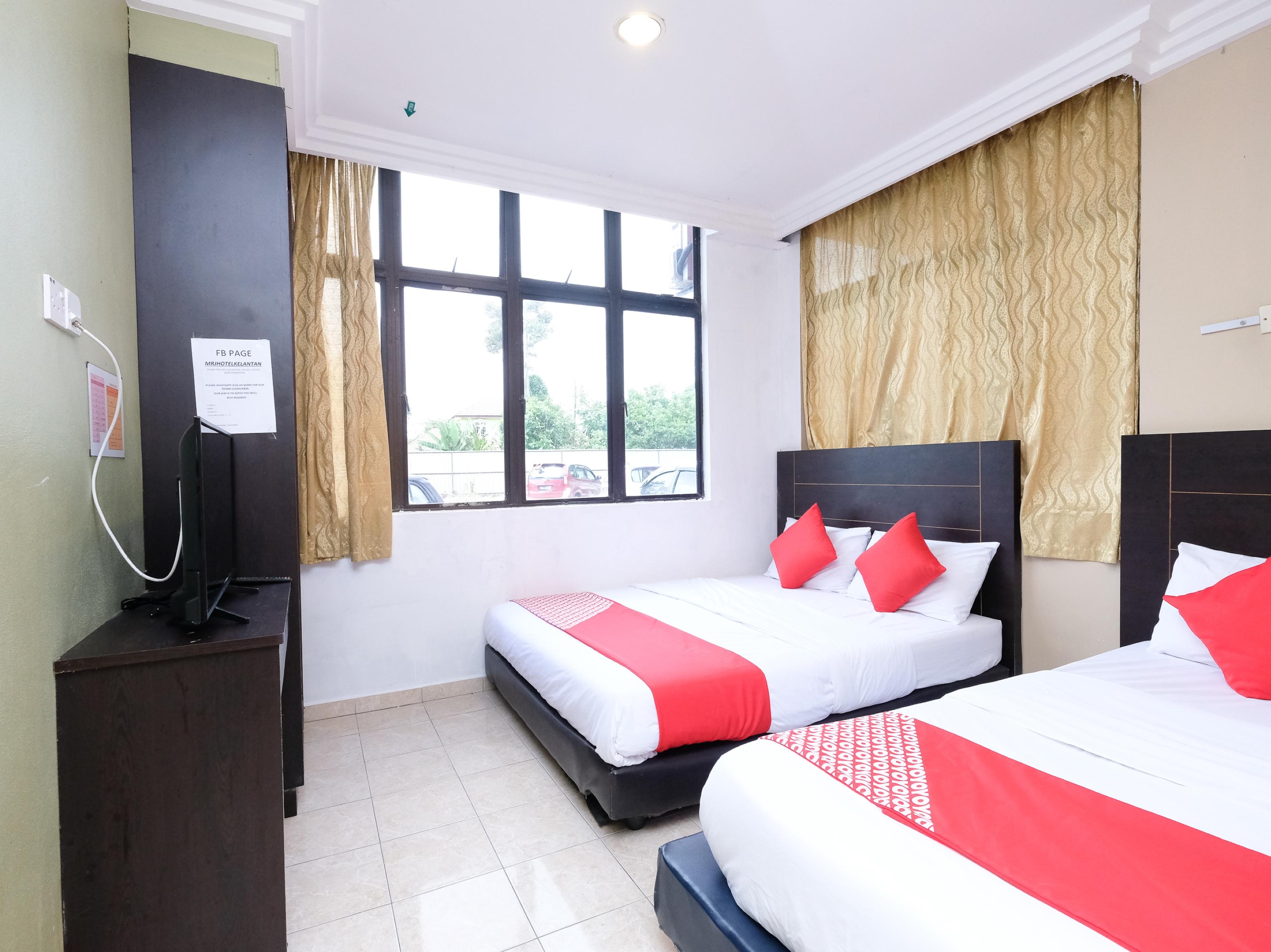 OYO 717 Mr J Hotel Wakaf Che Yeh 2 Eksteriør billede