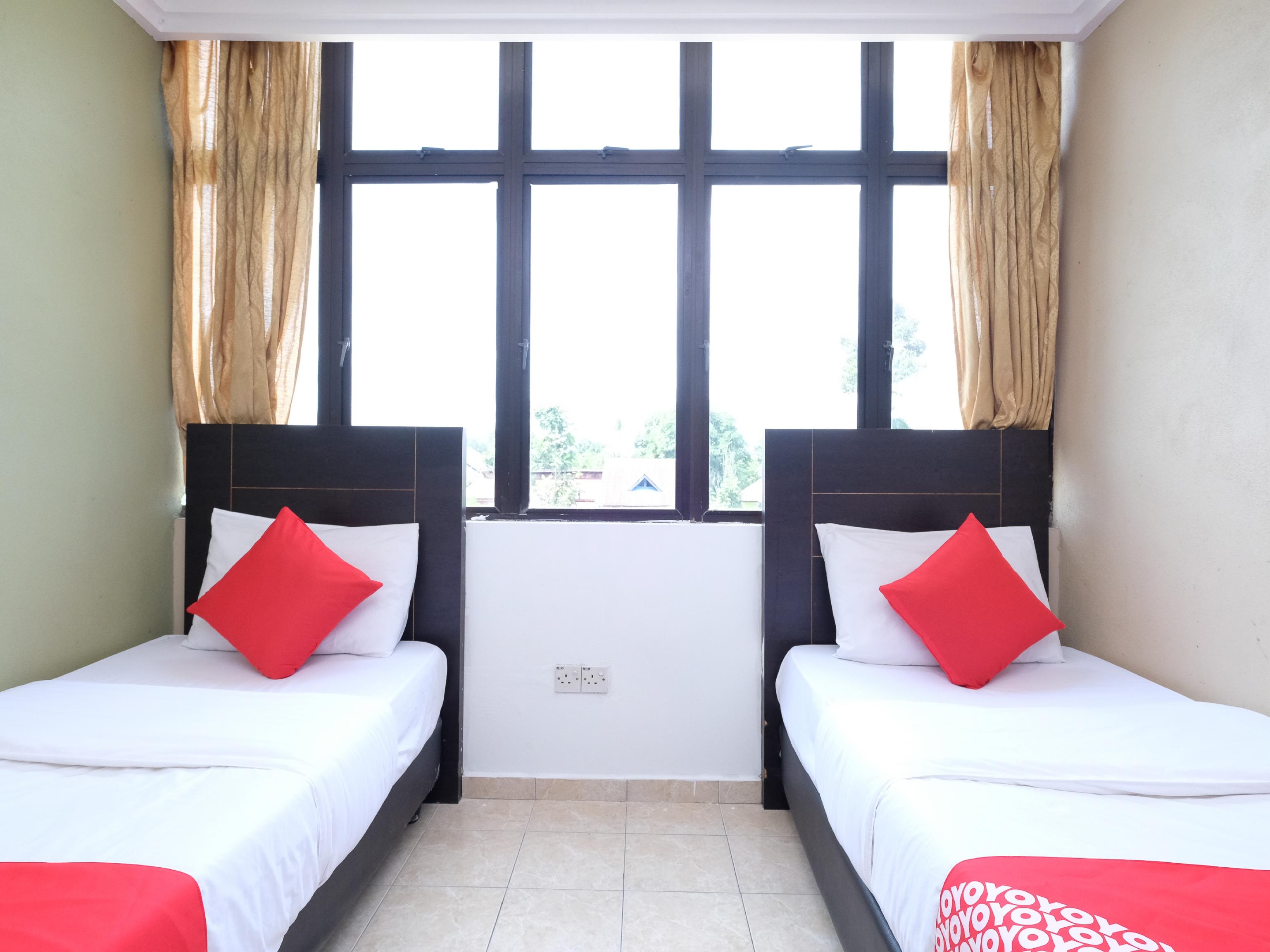 OYO 717 Mr J Hotel Wakaf Che Yeh 2 Eksteriør billede