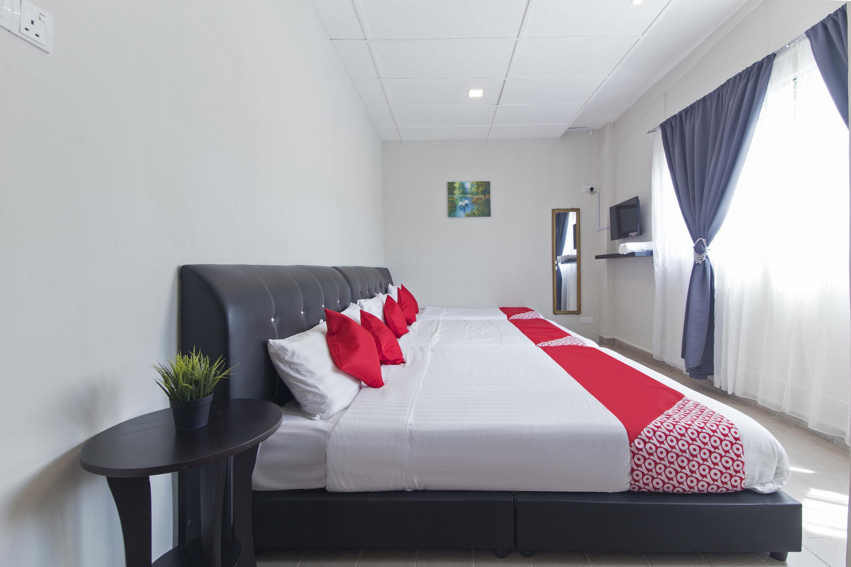 OYO 717 Mr J Hotel Wakaf Che Yeh 2 Eksteriør billede