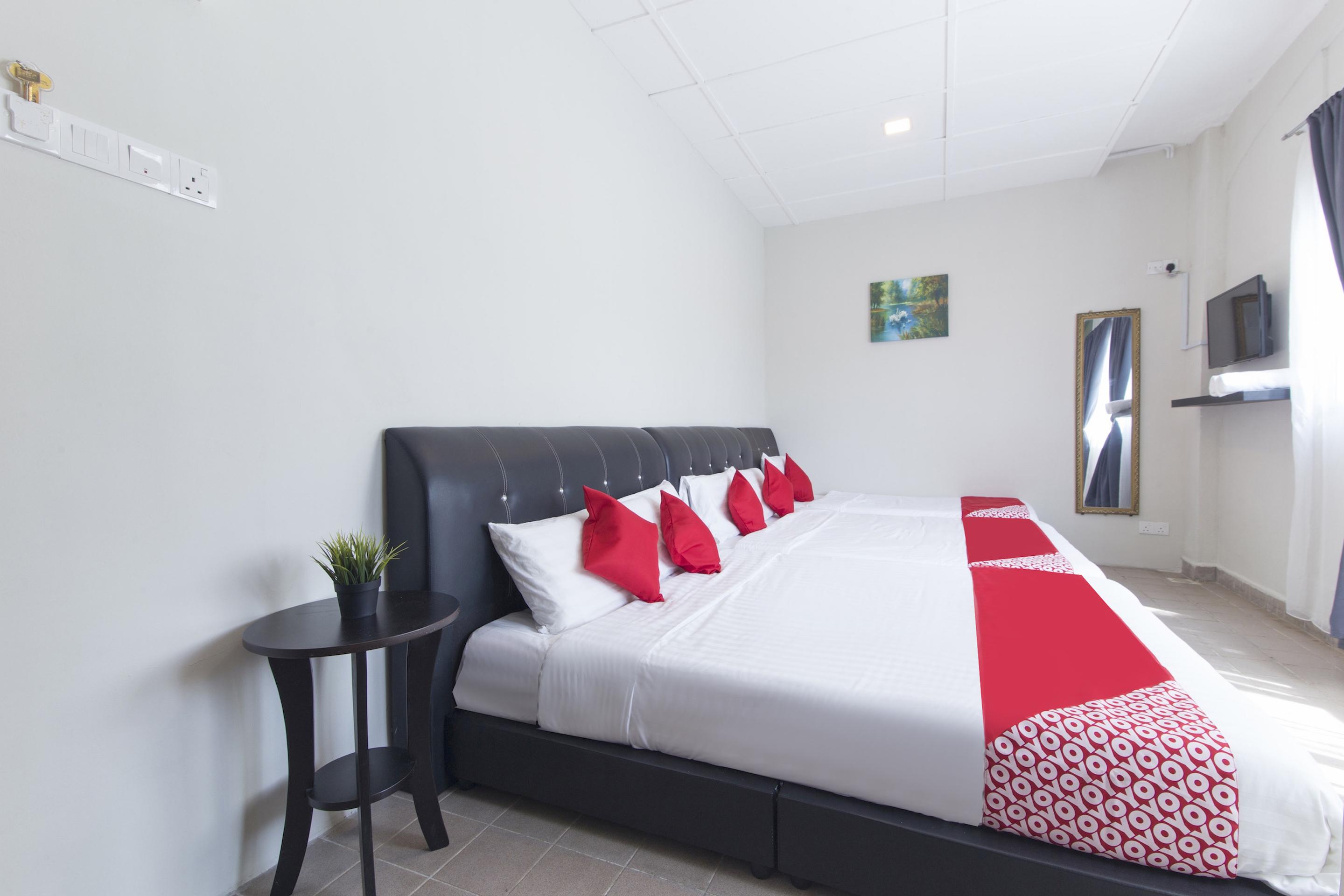 OYO 717 Mr J Hotel Wakaf Che Yeh 2 Eksteriør billede