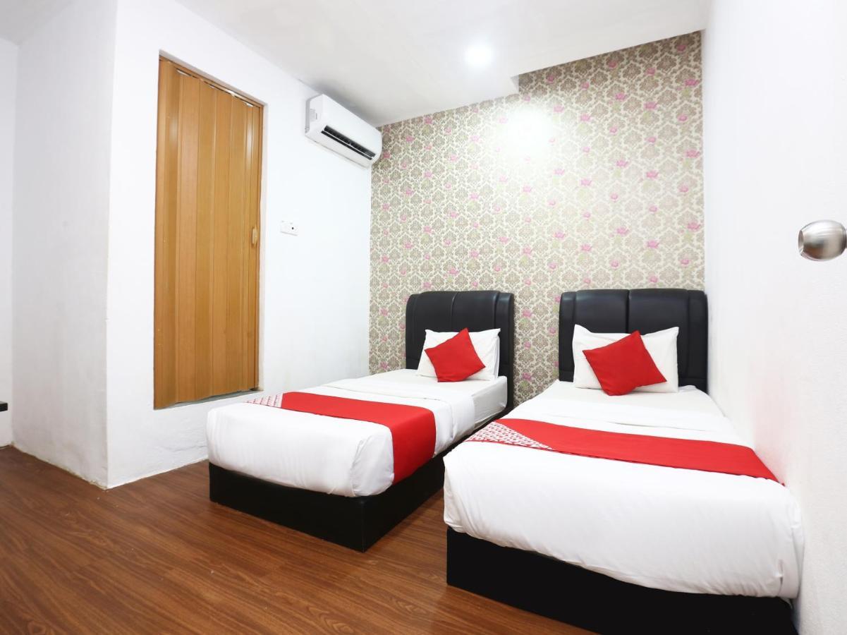 OYO 717 Mr J Hotel Wakaf Che Yeh 2 Eksteriør billede