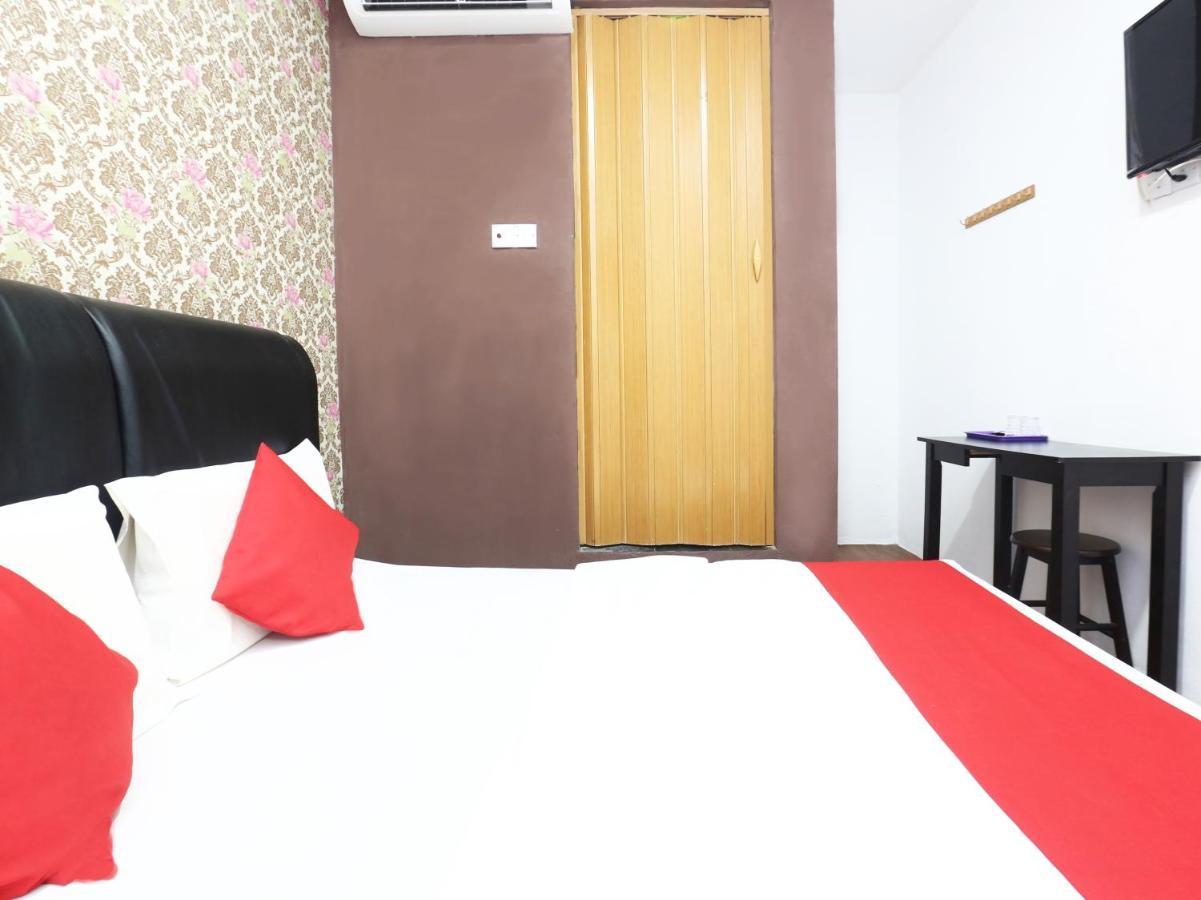 OYO 717 Mr J Hotel Wakaf Che Yeh 2 Eksteriør billede