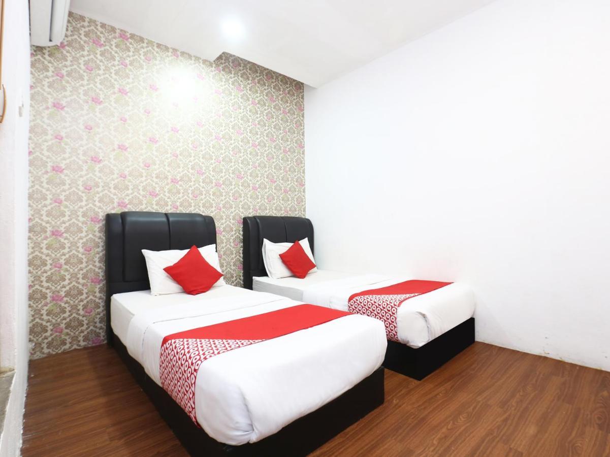 OYO 717 Mr J Hotel Wakaf Che Yeh 2 Eksteriør billede