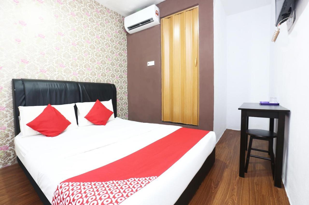 OYO 717 Mr J Hotel Wakaf Che Yeh 2 Eksteriør billede