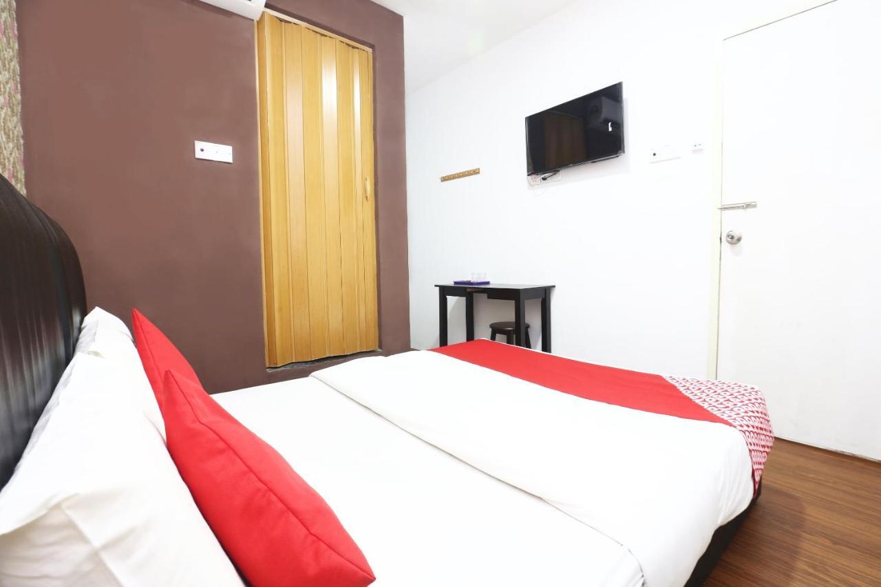 OYO 717 Mr J Hotel Wakaf Che Yeh 2 Eksteriør billede