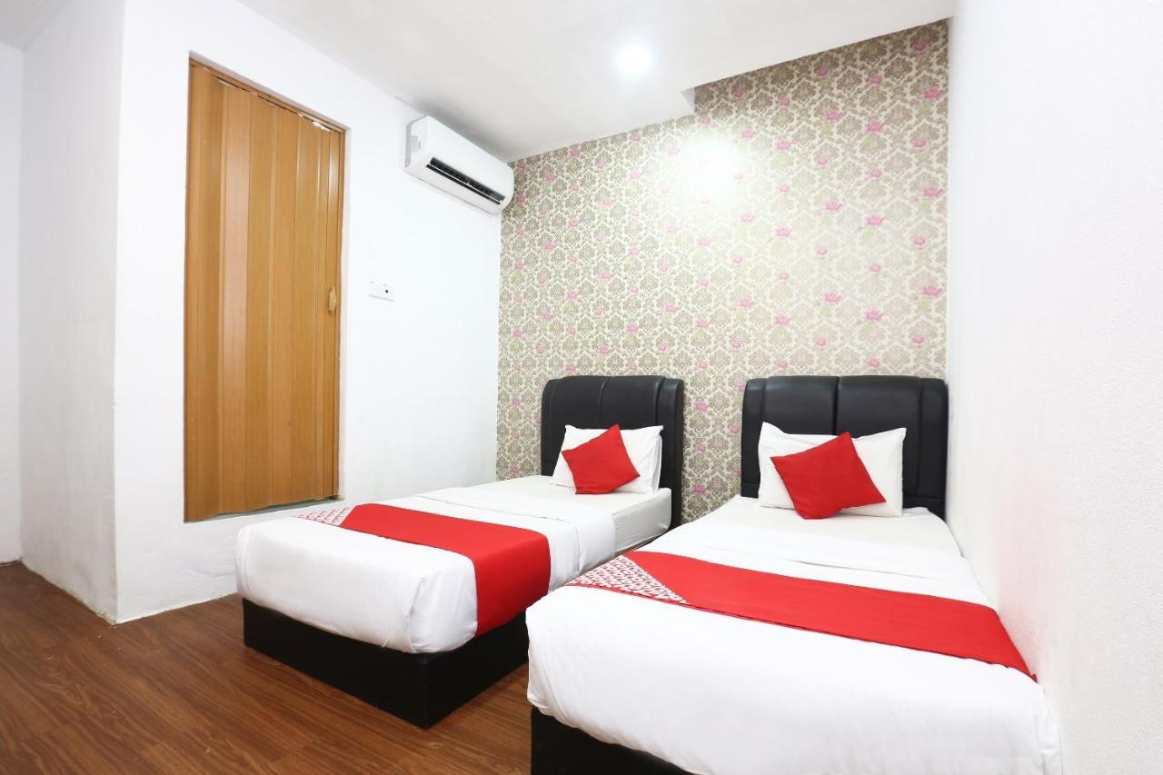OYO 717 Mr J Hotel Wakaf Che Yeh 2 Eksteriør billede