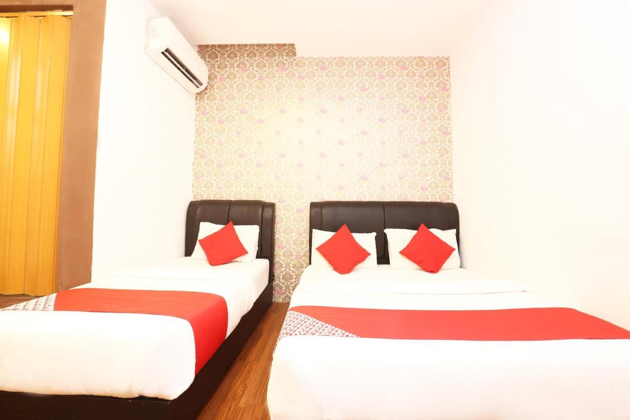 OYO 717 Mr J Hotel Wakaf Che Yeh 2 Eksteriør billede